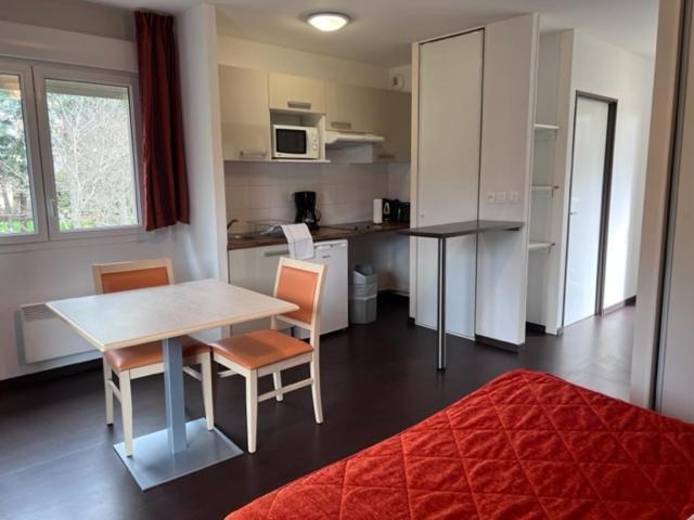 Les Bords De L'Aveyron Lejlighedshotel Nègrepelisse Eksteriør billede